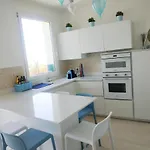 Amphiorama Villa *